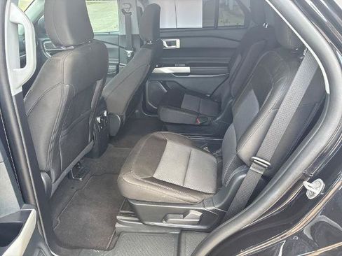 Certified 2023 Ford Explorer XLT RWD image 23