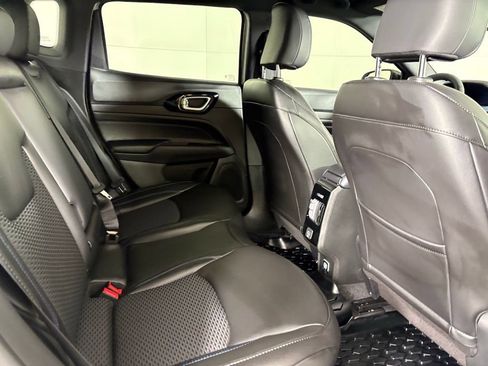 New 2026 Jeep Compass Latitude AWD/4WD image 17
