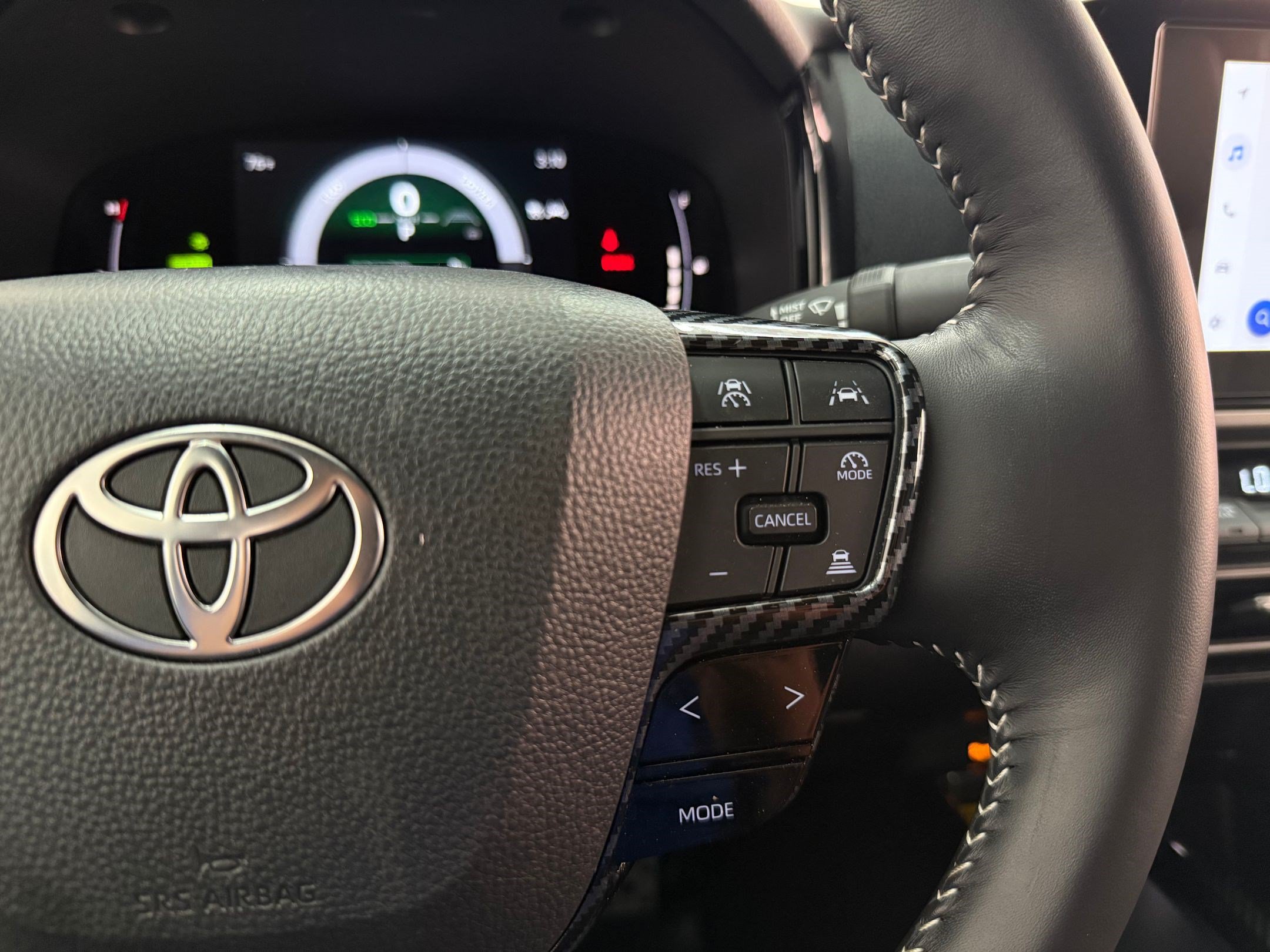 Used 2026 Toyota Camry SE w/ Convenience Package FWD image 14
