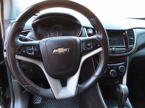 Used 2019 Chevrolet Trax LT w/ Driver Confidence Package image 23