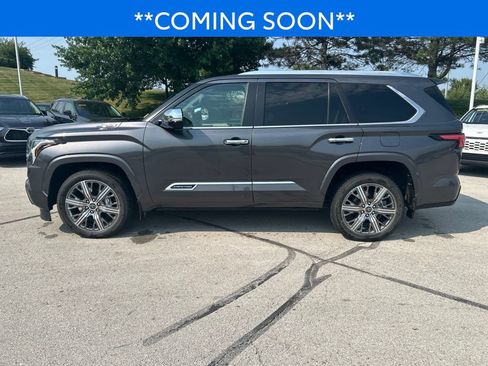 Used 2024 Toyota Sequoia Capstone AWD/4WD image 9