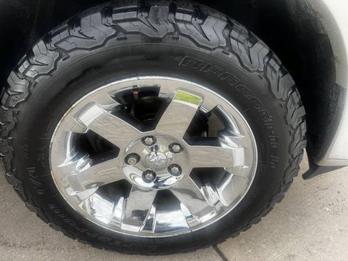 Used 2010 Dodge Ram 1500 Truck Laramie AWD/4WD image 15