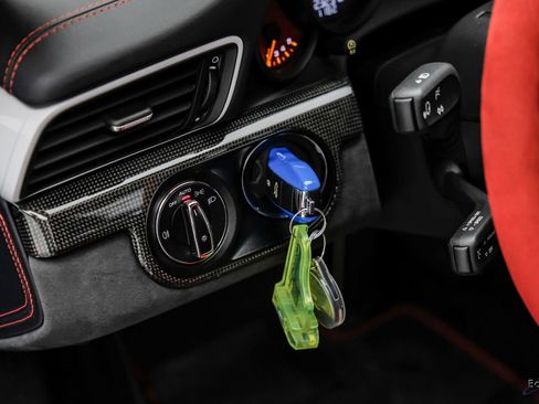 Used 2019 Porsche 911 GT2 RS RWD image 88