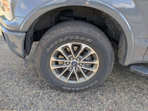Used 2018 Ford F150 XLT w/ Equipment Group 301A Mid AWD/4WD image 10