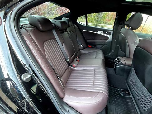 Used 2022 Genesis G70 2.0T w/ Prestige Package image 19