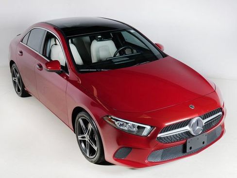 Used 2021 Mercedes-Benz A 220 4MATIC image 31