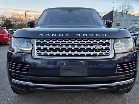 Used 2017 Land Rover Range Rover HSE image 4