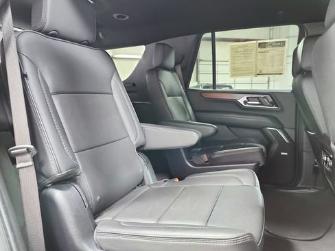 Used 2025 GMC Yukon Denali RWD image 43