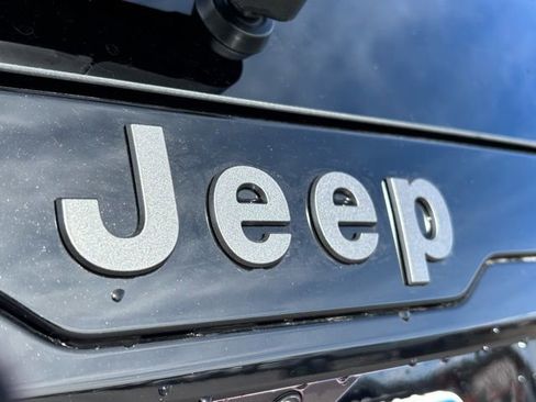 New 2026 Jeep Cherokee Overland AWD/4WD image 18