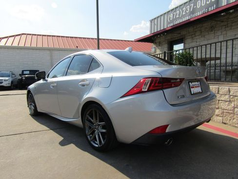 Used 2014 Lexus IS 250 RWD image 3