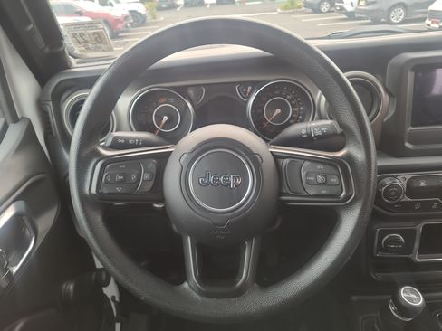 Used 2022 Jeep Wrangler Unlimited Sport AWD/4WD image 21