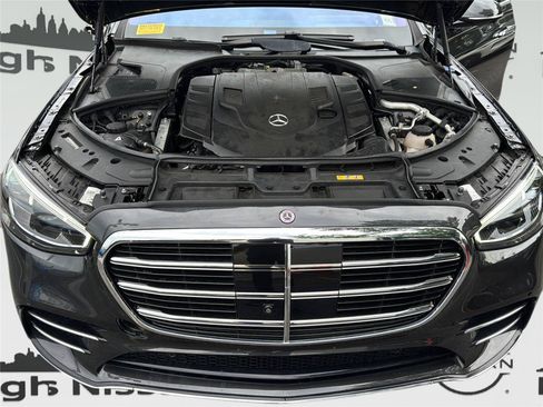 Used 2021 Mercedes-Benz S 580 4MATIC Sedan w/ AMG Line image 36