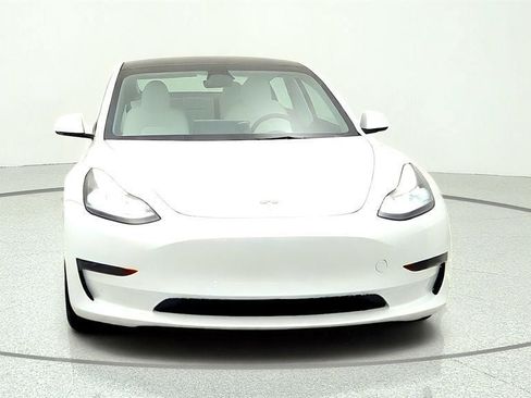Used 2023 Tesla Model 3 Standard Range RWD image 2