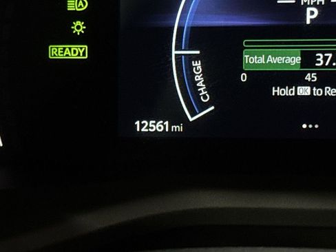 Used 2025 Toyota Camry SE w/ Convenience Package image 13