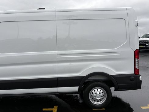 New 2026 Ford Transit 250 T-250 148 Med Rf 9150 GVWR AWD w/ Load Area Protection Package image 12