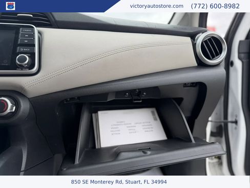 Used 2020 Nissan Versa SV FWD image 32