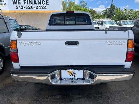 Used 2003 Toyota Tacoma PreRunner RWD image 5