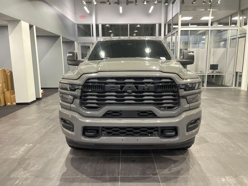 Used 2026 RAM 2500 Big Horn AWD/4WD image 3