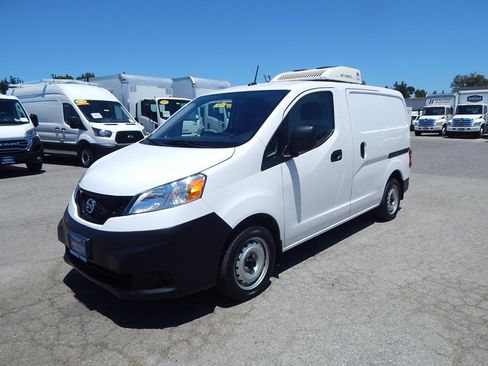 Used 2021 Nissan NV200 S FWD image 1