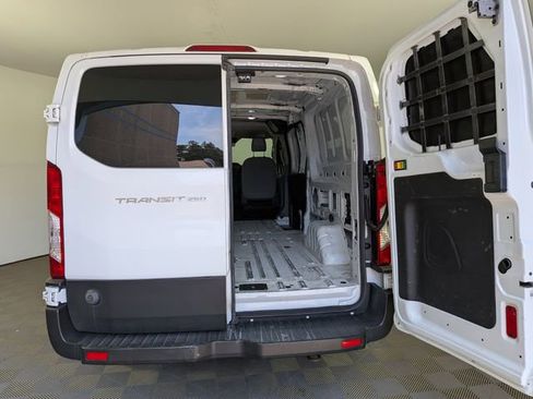 Used 2019 Ford Transit 250 148 Low Roof RWD image 8