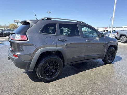Used 2019 Jeep Cherokee Trailhawk w/ Comfort/Convenience Group image 2
