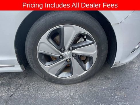 Used 2016 Hyundai Sonata Limited FWD image 11