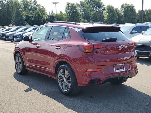 Used 2021 Buick Encore GX Essence w/ Advanced Technology Package AWD/4WD image 5