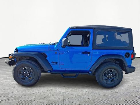 Used 2022 Jeep Wrangler Sport image 4