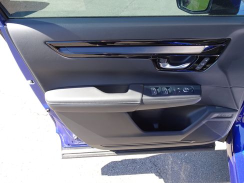 Used 2025 Honda CR-V EX-L image 13