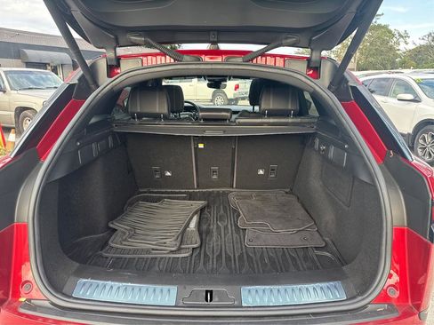 Used 2019 Land Rover Range Rover Velar S image 12
