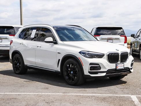Used 2023 BMW X5 xDrive45e AWD/4WD image 3