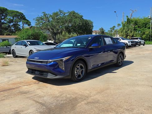 New 2026 Kia K4 FWD image 3