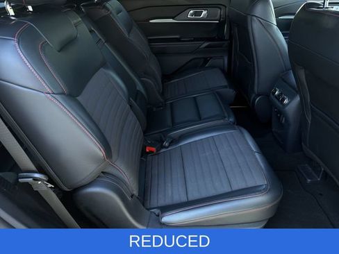 Used 2025 Ford Explorer ST-Line w/ ST-Line Street Pack AWD/4WD image 36