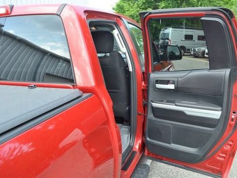 Used 2017 Toyota Tundra SR5 AWD/4WD image 31