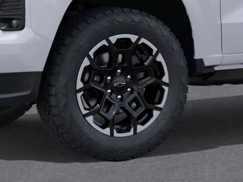 New 2026 Chevrolet Colorado Z71 w/ Technology Package AWD/4WD image 9