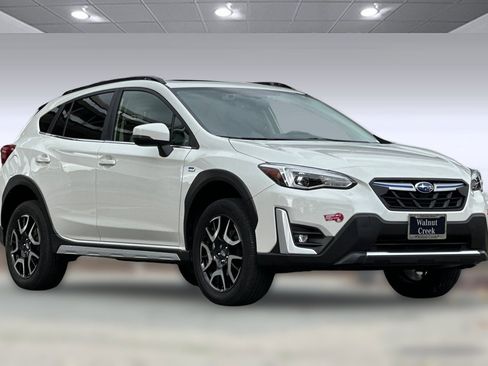 Used 2023 Subaru Crosstrek Hybrid w/ Moonroof Package w/Navigation image 6