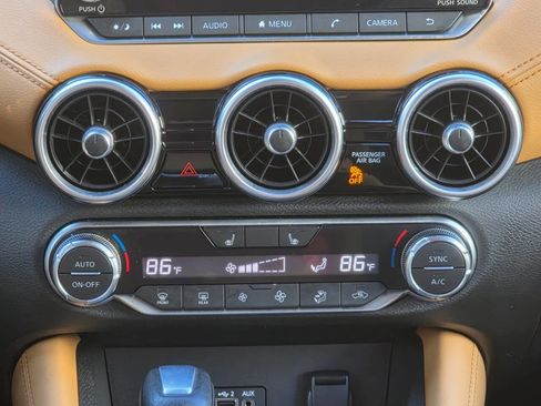 Used 2021 Nissan Sentra SV w/ SV Premium Package image 22