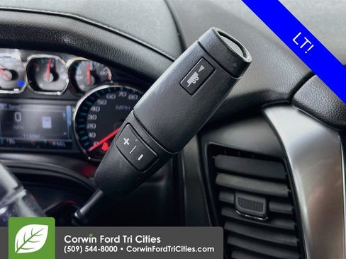 Used 2019 Chevrolet Suburban LT AWD/4WD image 10