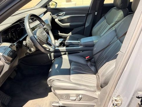 Used 2024 Audi Q8 e-tron Prestige w/ Prestige Package AWD/4WD image 10