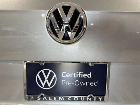 Used 2020 Volkswagen Tiguan SE R-Line image 8