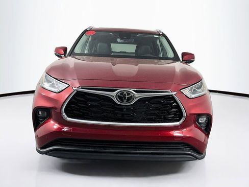 New 2026 Toyota Highlander Limited AWD/4WD image 2
