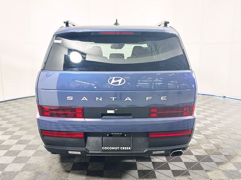 Used 2025 Hyundai Santa Fe SEL FWD image 4