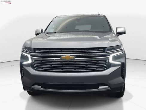 Used 2021 Chevrolet Tahoe Premier w/ Premium Package image 3