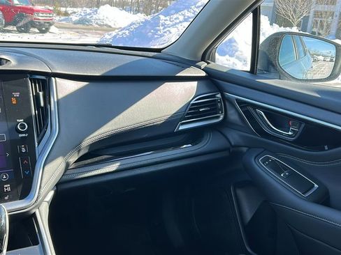 Used 2020 Subaru Outback Limited image 25