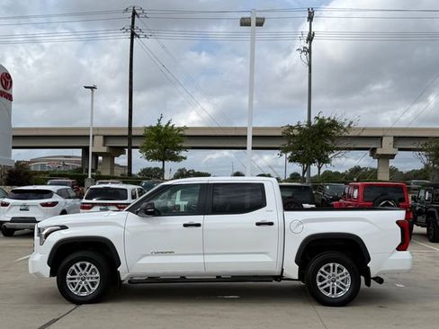 Used 2024 Toyota Tundra SR5 w/ SR5 Convenience Package AWD/4WD image 7