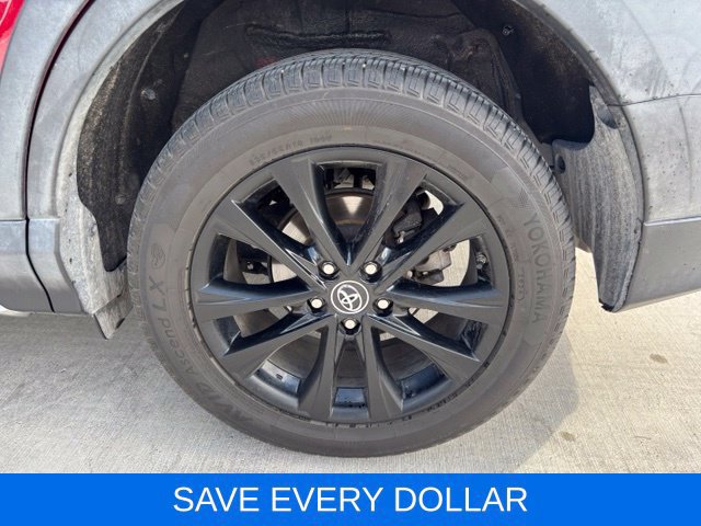 Used 2018 Toyota RAV4 Adventure AWD/4WD image 6