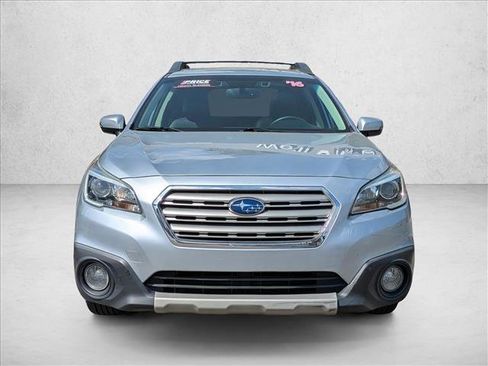 Used 2016 Subaru Outback 2.5i Limited image 2