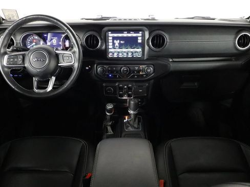 Used 2023 Jeep Wrangler Unlimited Sahara w/ Cold Weather Group AWD/4WD image 13
