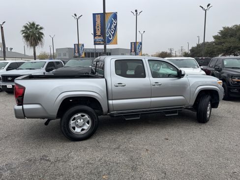 Used 2023 Toyota Tacoma SR image 4