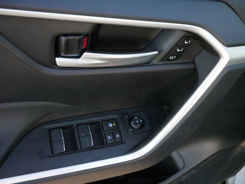 Certified 2025 Toyota RAV4 XLE Premium image 19